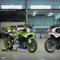 Por 2.000 euros la Kawasaki Z900 se puede convertir en una preciosa oldie inspirada en la ZXR750 H1