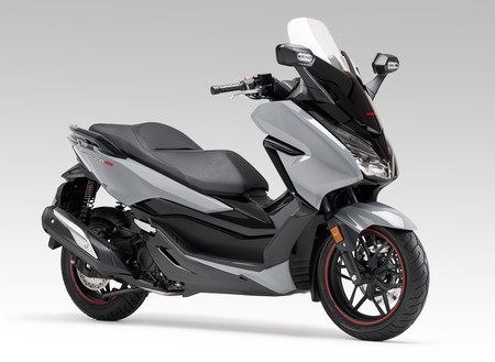 El Honda Forza 300 estrena la Limited Edition: un poco más premium, nueva pintura y unidades limitadas, por 50 euros más