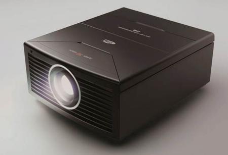 SIM2 Sirio 2014, el proyector con doble lámpara que se puede usar a plena luz del día