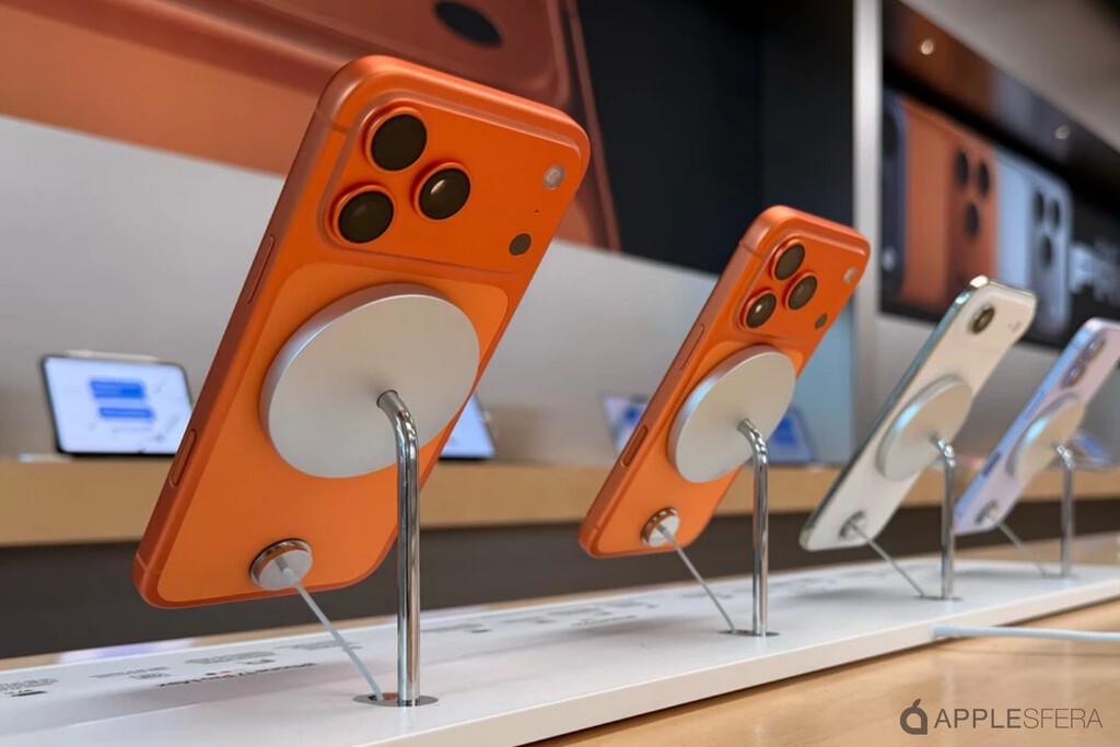 También ocurre con los iPhone 16. Ante la polémica de los iPhone 17 Pro rayados, las Apple Store han tomado medidas También ocurre con los iPhone 16. Ante la polémica de los iPhone 17 Pro rayados, las Apple Store han tomado medidas