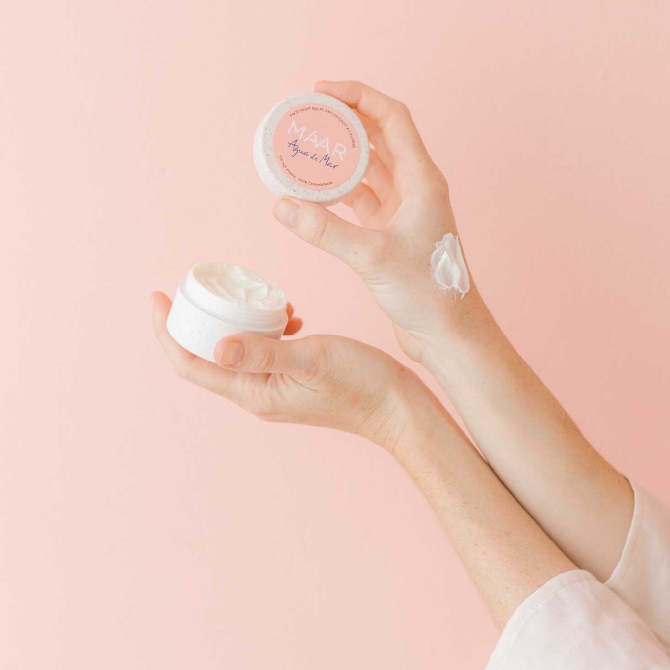 Differences Between Emollient And Moisturizing Creams, When To Use Each