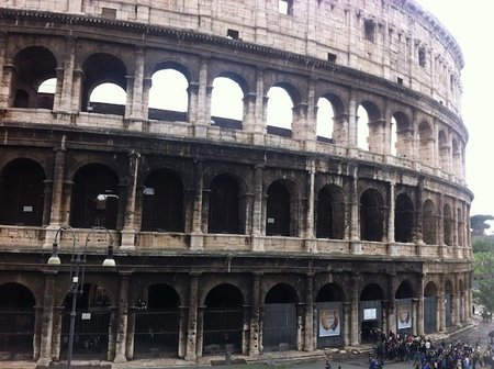 "Tras la pista": viaje + gymkhana + Amazing Race en Roma