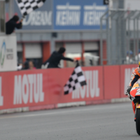 Contundente victoria de Dani Pedrosa en Motegi, ruta con la Scrambler Urban y otras tantas noticias