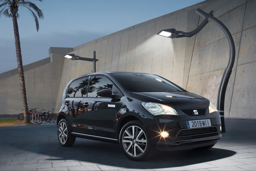SEAT Mii electric, el coche eléctrico más barato del mercado, frente a sus rivales: Peugeot e-208, Renault ZOE, VW e-up!...