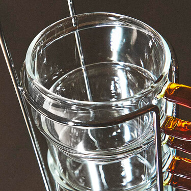 En Zara Home hemos encontrado un juego de café apto para cualquier máquina: exprés, de cápsulas o superautomática