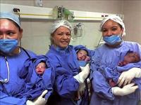 Esperaba mellizas y vinieron trillizas