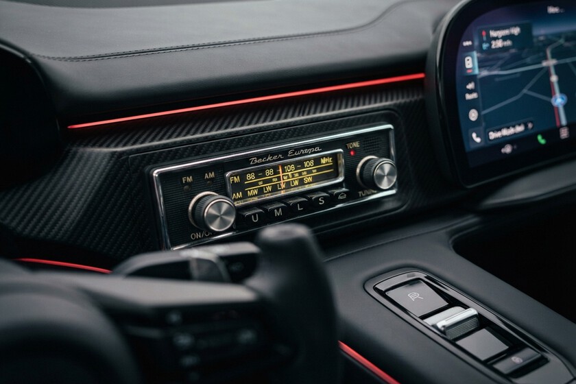 Europa necesita salvar la radio FM y DAB+ en los coches. Así que ya se está organizando para lograrlo