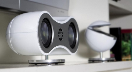 Jamo presenta su nueva línea de altavoces, la serie 360, con un diseño bastante peculiar