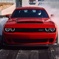 Video: Dodge Demon pierde contra Hellcat en 1/4 de milla... ¡dos veces!