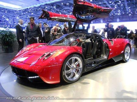 Pagani Huayra, después de Ginebra lo vemos en movimiento