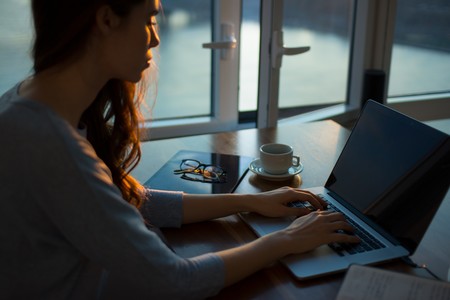 Workaholics o adictos al trabajo: en qué consiste, causas, prevención y tratamiento