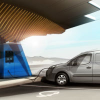 Peugeot busca un futuro más limpio con su nuevo cargador solar 