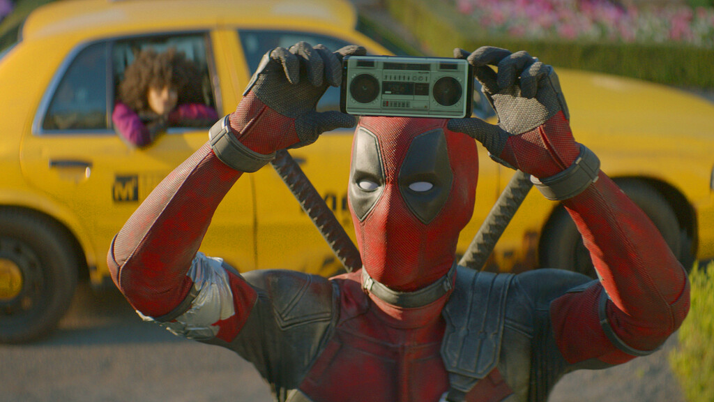 ¿Te diste cuenta? Wade Wilson dejó un recadito a Taylor Swift en Deadpool 2 y la actriz flipó en estéreo al verlo 