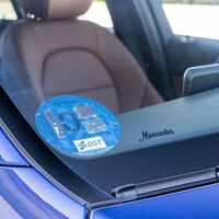 La DGT confirma que habrá nuevas etiquetas medioambientales, incluida una nueva pegatina