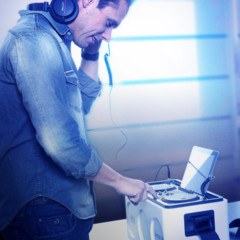 Foto 8 de 13 de la galería philips-m1x-dj-por-armin-van-buuren en Xataka