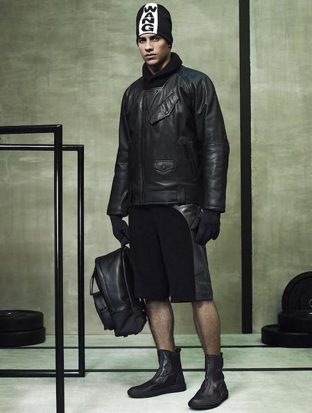 El negro y la influencia deportiva predominan en la colección de Alexander Wang X H&M