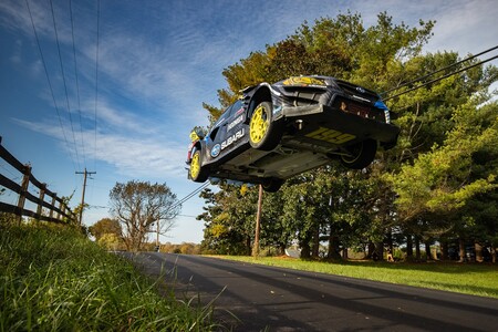 El nuevo Gymkhana de Travis Pastrana a bordo del Hoonigan WRX STI es un festín de acrobacias y olor a caucho quemado 12 Gymkhana Travis Pastrana Hoonigan Wrx Sti 4