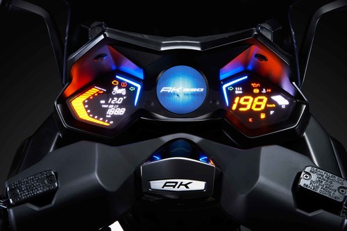 Así es como la electrónica y la conectividad se abren paso en la moto: pronto un mecánico sabrá más de software que de mecánica