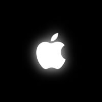 ¡Qué bueno que volviste! Diez años después, regresa la manzana iluminada al MacBook