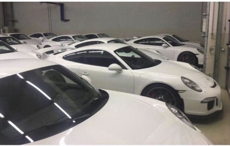 Estos 18 Porsche 911 GT3 esperan un nuevo dueño que les libere a cambio de 2,4 millones de euros