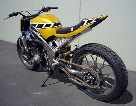 Yamaha R1 Street Tracker