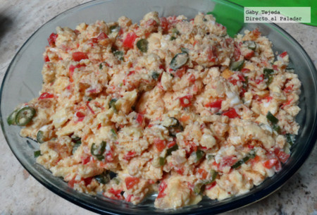 Huevos revueltos a la mexicana tersos y deliciosos. Receta