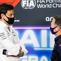 La otra guerra Red Bull-Mercedes: el 25% de los pilotos de Fórmula 1 en 2022 serán del equipo de Max Verstappen