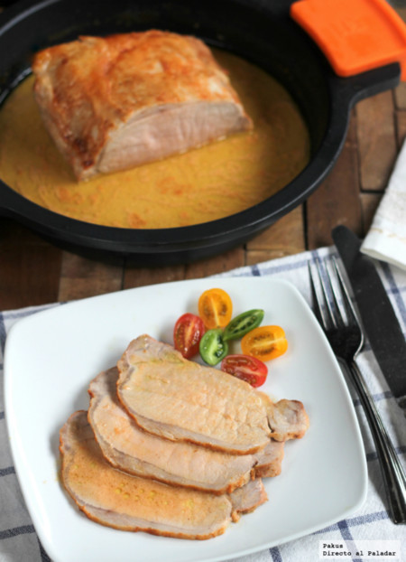 Lomo de cerdo asado con leche de coco y especias para tandoori. Receta sin lactosa ni gluten