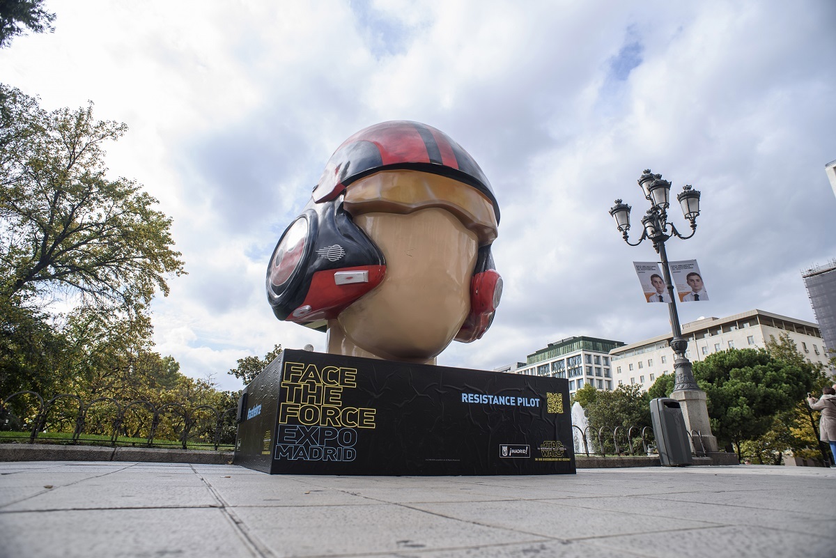 Foto de Los cascos gigantes de Stars Wars de Madrid (11/12)