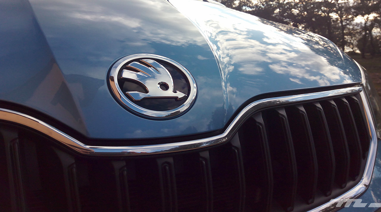 SKODA LAURIN /& KLEMENT Emblema Cromado Todos Los Modelos