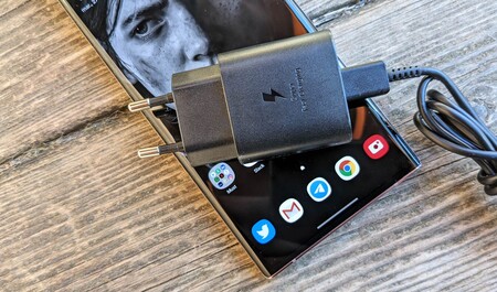 Cinco maneras de ahorrar el máximo de batería en un Samsung Galaxy con One UI