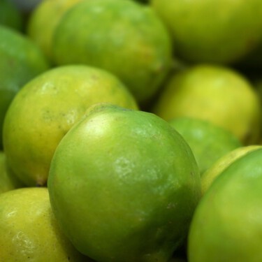 Ni en el frutero ni sobre la mesa: este es el mejor lugar para guardar los limones y que no se pudran