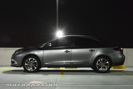 Renault Fluence 6
