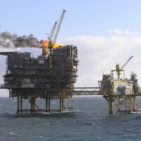 El precio del petróleo se desploma ante el miedo a la variante Delta del coronavirus