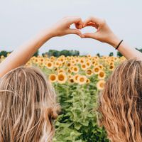 Las 27 frases más bonitas para dedicar a los mejores amigos cuando están lejos 