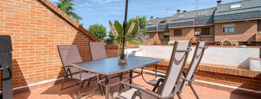 Lidl vende las luces solares más prácticas para el balcón o la terraza: se encienden solas y se colocan en la barandilla  