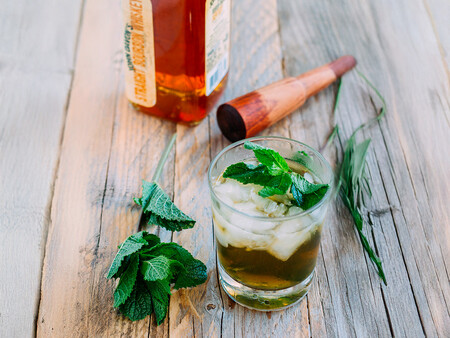 Cómo preparar el cóctel Julepe de Menta