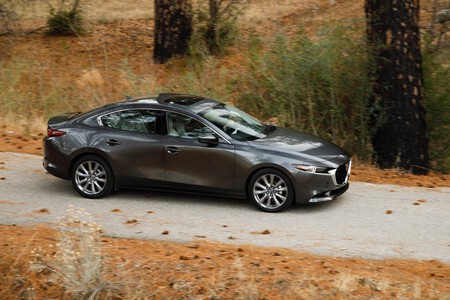 ¿Un Mazda3 eléctrico? Una patente filtrada sugiere que Mazda lo está pensando