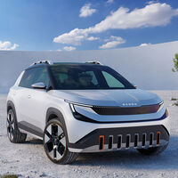 Al Renault 5 le ha salido un enemigo inesperado con sabor español: el Skoda Epiq, un SUV eléctrico de 25.000 euros que se fabricará en Navarra