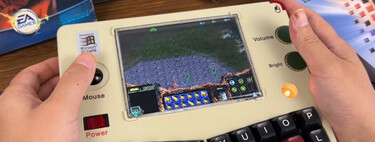 Un fanático de Windows 98 quería sentirse como en 1996. Sorprendentemente, lo consiguió creando un PC Gaming de bolsillo