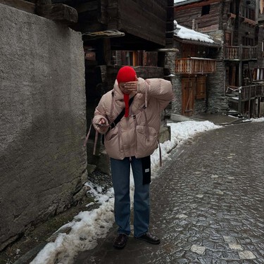 Decathlon agotará las chaquetas de senderismo impermeables y ligeras que arrasan en los looks diarios desde 30 euros  