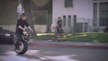 Rhyno Moto, una sola rueda y eléctrica