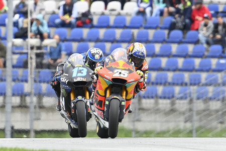 Raúl Fernández y el ascenso más triste a MotoGP: un movimiento de KTM para espantar a Yamaha