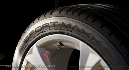 Dunlop Sport Maxx RT