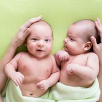 ¿Gemelos de diferentes padres? Sí, es posible