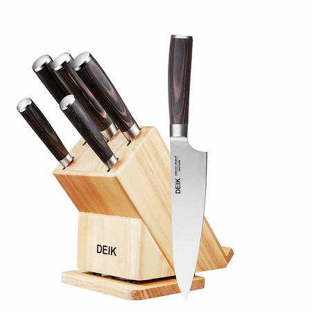 Cupón de descuento de 24 euros en el set de cuchillos de cocina Deik con soporte de madera: aplicándolo se queda en 25,99 euros