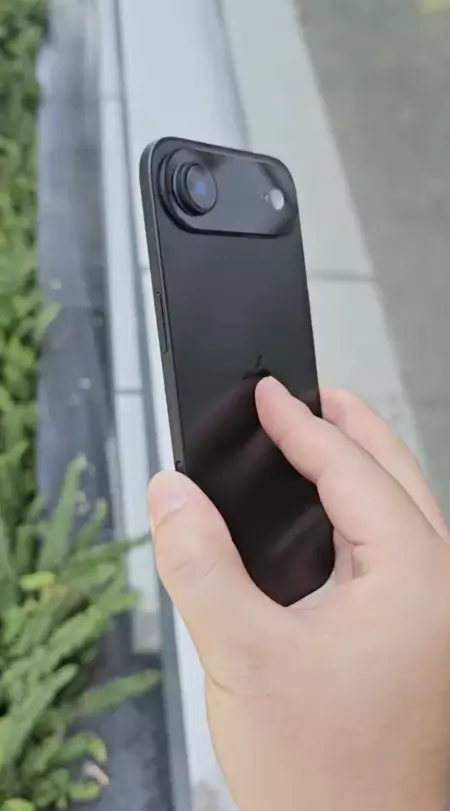 iPhone 17 Air iPhone 17 Air