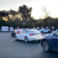 Los coches eléctricos no podrán usarse en evacuaciones de emergencia, o eso pretende un senador de Florida preocupado por los apagones 