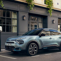 Citroën entra al trapo de la guerra de precios y rebaja 4.500 euros el ë-C4 eléctrico para plantar cara a los coches chinos baratos