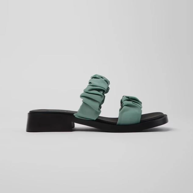 Dana
Sandalias de PET reciclado verde para mujer.